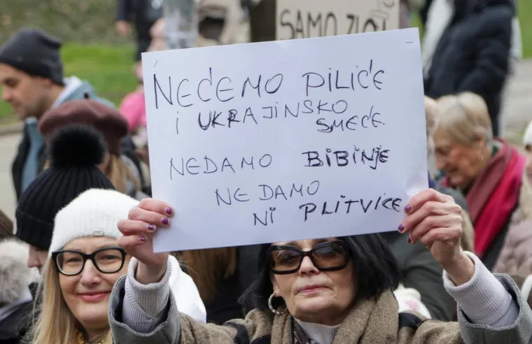 Pogledajte poruke s velikog prosvjeda, stigao i Miro Bulj - zagrlio se s 'Crokokom'...