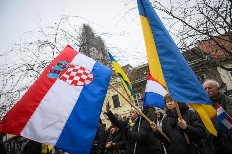 Transparenti i zastave u centru Zagreba: 'Danas Ukrajina, sutra Europa'