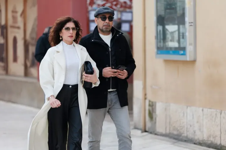 Jesu li ovo najduže noge subotnje &scaron;pice u Zadru? Crnka u kožnoj minici zapalila Kalelargu