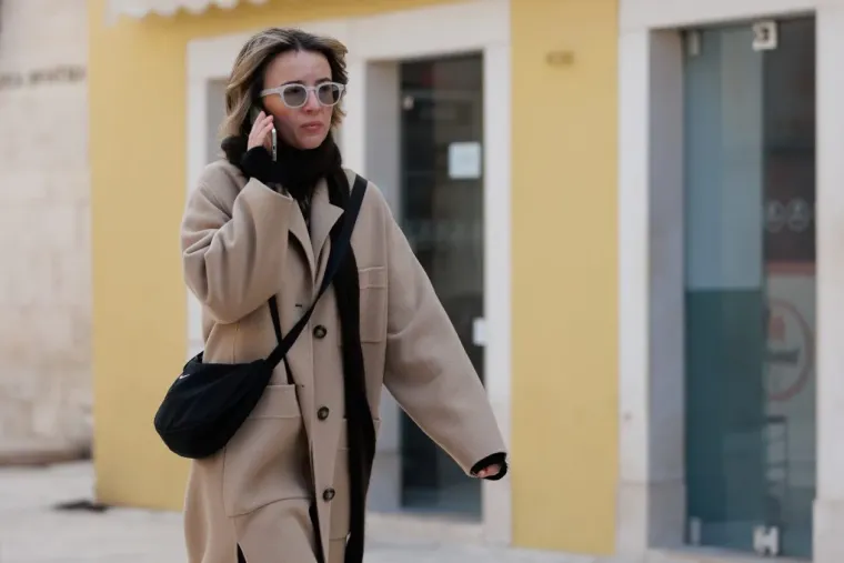 Jesu li ovo najduže noge subotnje &scaron;pice u Zadru? Crnka u kožnoj minici zapalila Kalelargu