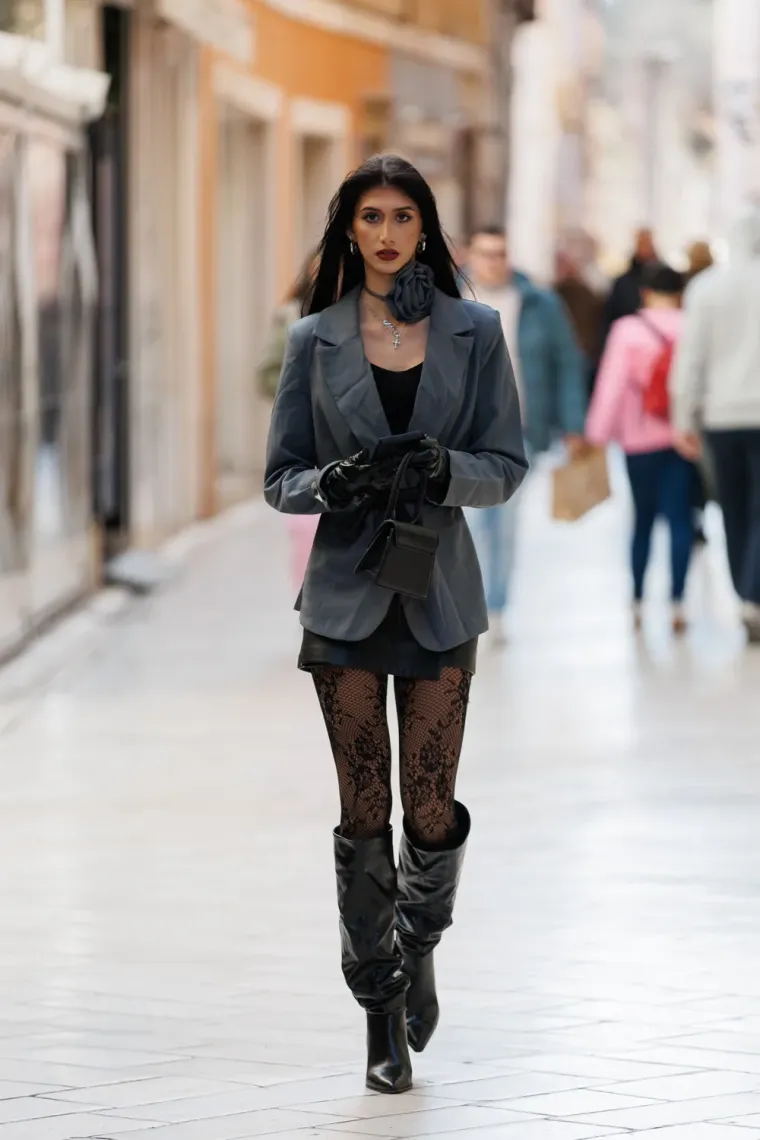 Jesu li ovo najduže noge subotnje &scaron;pice u Zadru? Crnka u kožnoj minici zapalila Kalelargu