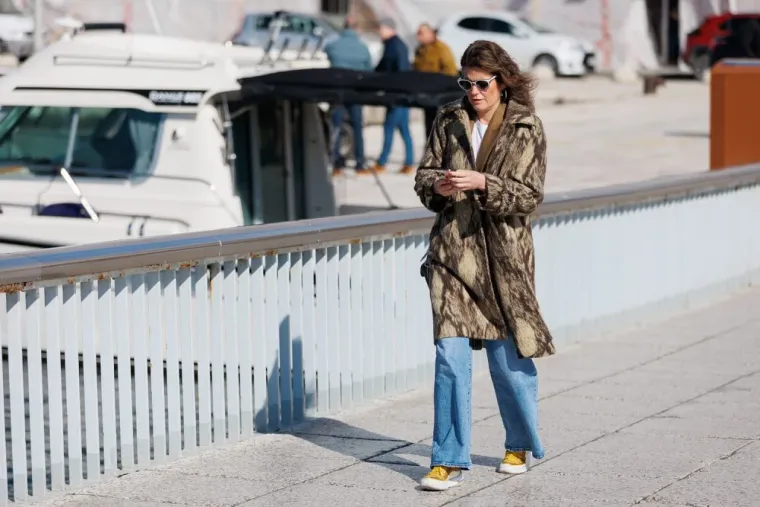 Jesu li ovo najduže noge subotnje &scaron;pice u Zadru? Crnka u kožnoj minici zapalila Kalelargu