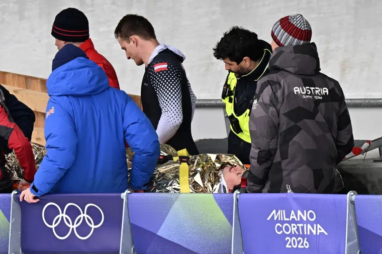 Prevrnuo se pri ogromnoj brzini pa ostao nepomično ležati, jezive fotografije obilaze svijet