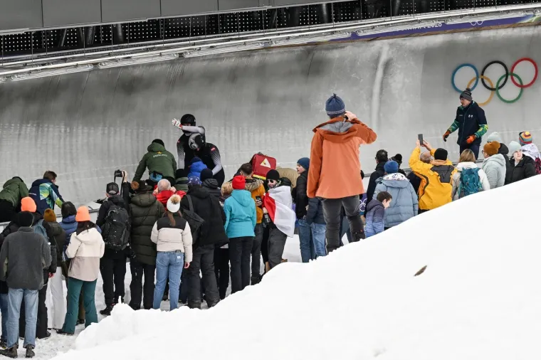 Prevrnuo se pri ogromnoj brzini pa ostao nepomično ležati, jezive fotografije obilaze svijet