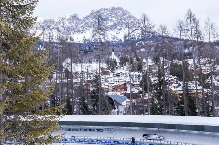 Prevrnuo se pri ogromnoj brzini pa ostao nepomično ležati, jezive fotografije obilaze svijet