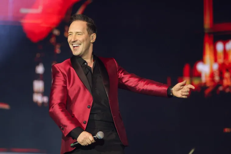 Spektakl u Areni Zagreb: Peđa Jovanović priredio večer za pamćenje i iznenadio posebnom go&scaron;ćom