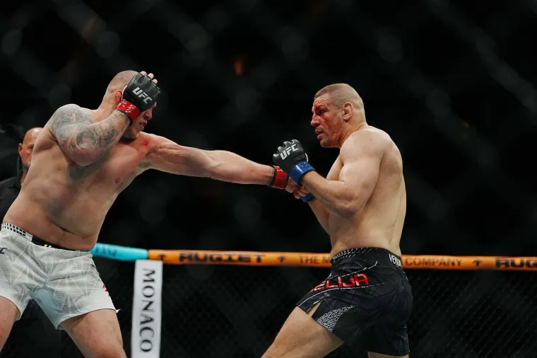 Luda borba u Houstonu: Delija pokazao srce, ali ostao 'kratak' za pobjedu