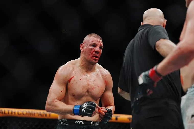 Luda borba u Houstonu: Delija pokazao srce, ali ostao 'kratak' za pobjedu