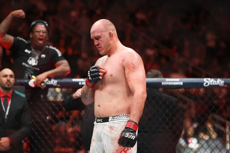 Luda borba u Houstonu: Delija pokazao srce, ali ostao 'kratak' za pobjedu