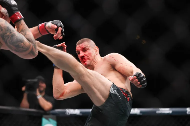 Luda borba u Houstonu: Delija pokazao srce, ali ostao 'kratak' za pobjedu