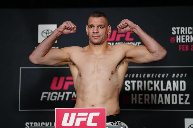 Luda borba u Houstonu: Delija pokazao srce, ali ostao 'kratak' za pobjedu