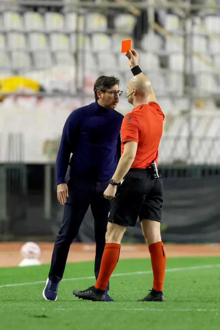 Sanchez divljao, Sigur pljunuo: Sva&scaron;ta se događalo u kaotičnom Jadranskom derbiju! Te&scaron;ke sankcije na vidiku