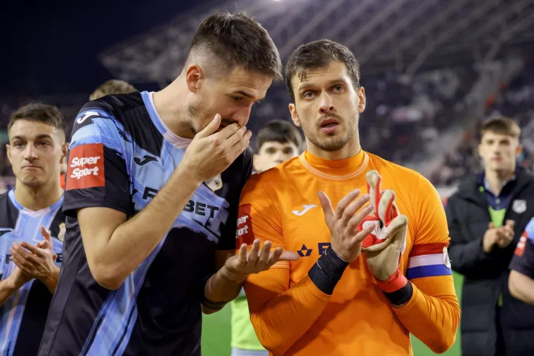 Sanchez divljao, Sigur pljunuo: Sva&scaron;ta se događalo u kaotičnom Jadranskom derbiju! Te&scaron;ke sankcije na vidiku