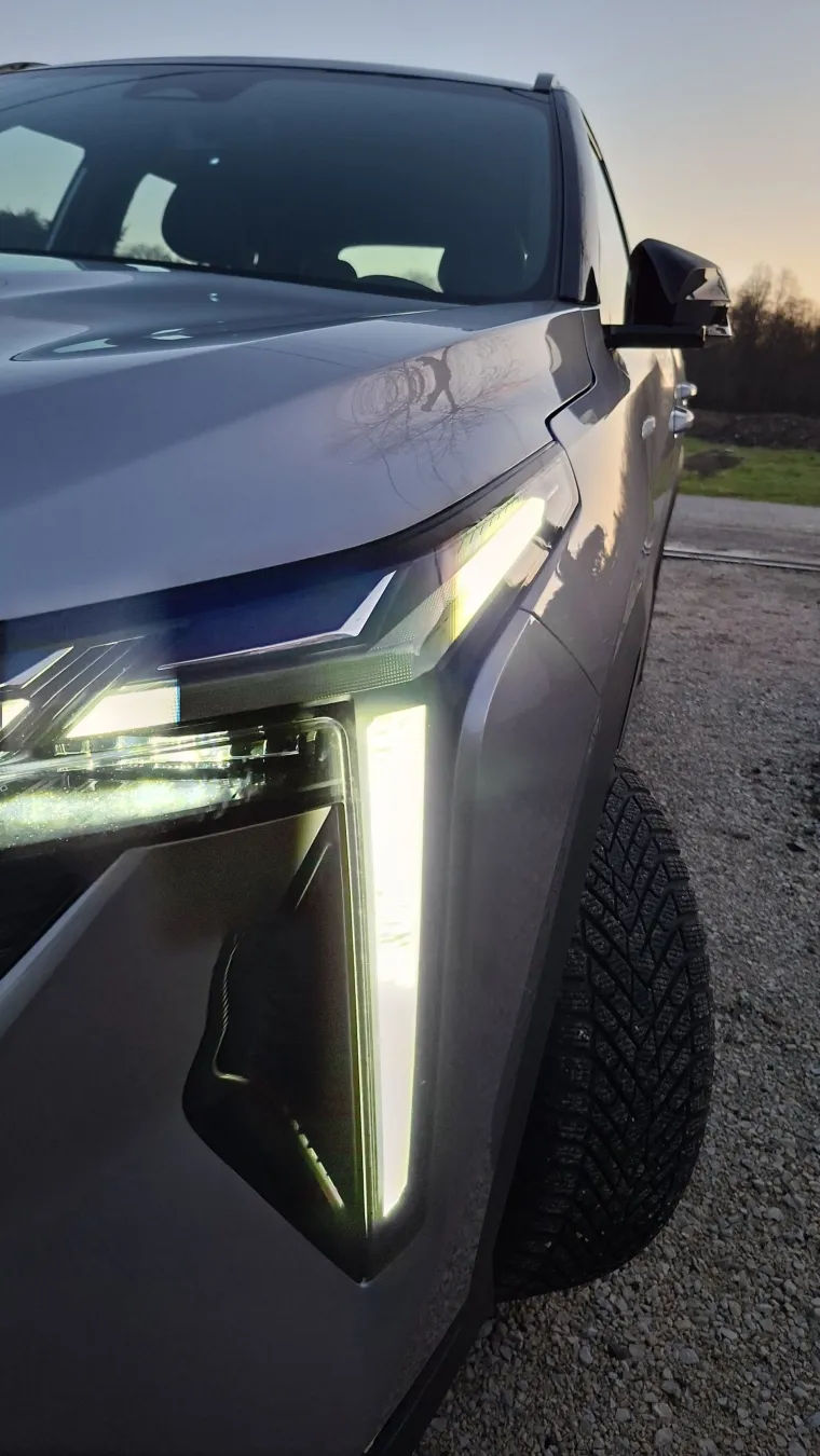 Testirali smo jedan od najpoželjnijih SUV-ova: Moćan izvana i skoro savr&scaron;en iznutra