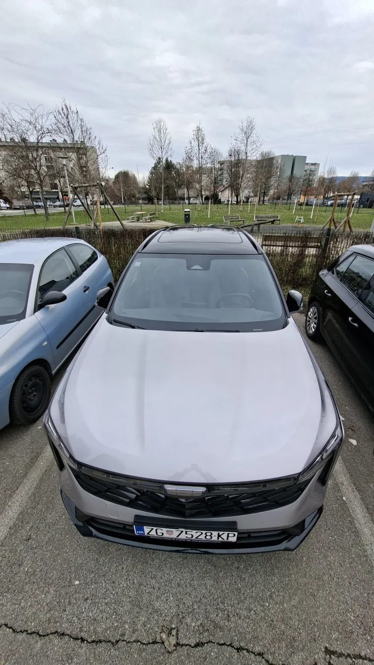 Testirali smo jedan od najpoželjnijih SUV-ova: Moćan izvana i skoro savr&scaron;en iznutra