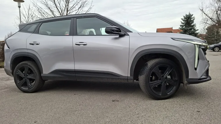 Testirali smo jedan od najpoželjnijih SUV-ova: Moćan izvana i skoro savr&scaron;en iznutra