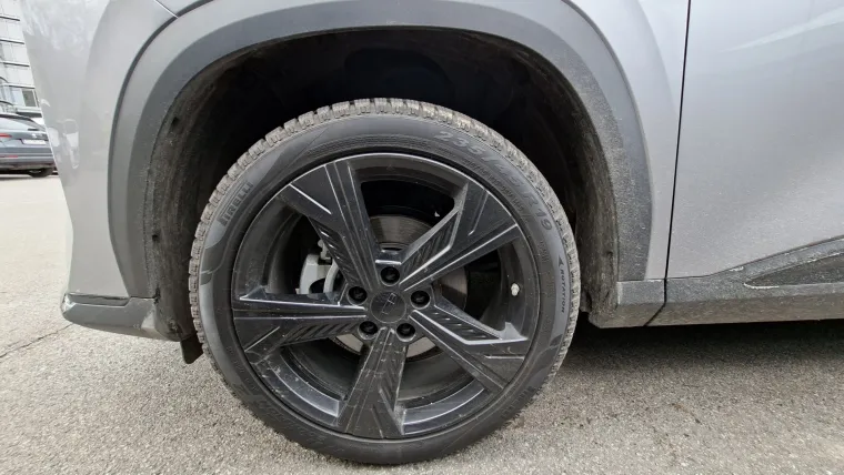 Testirali smo jedan od najpoželjnijih SUV-ova: Moćan izvana i skoro savr&scaron;en iznutra