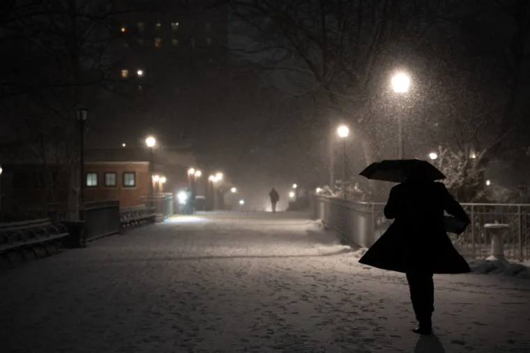 Na udaru snažne zimske oluje: Zatvorili su &scaron;kole, otkazali letove, ogla&scaron;ena upozorenja...