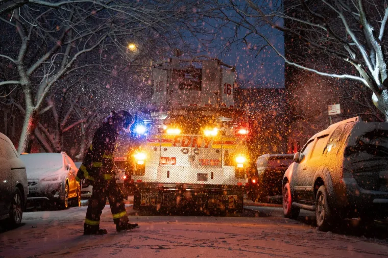 Na udaru snažne zimske oluje: Zatvorili su &scaron;kole, otkazali letove, ogla&scaron;ena upozorenja...