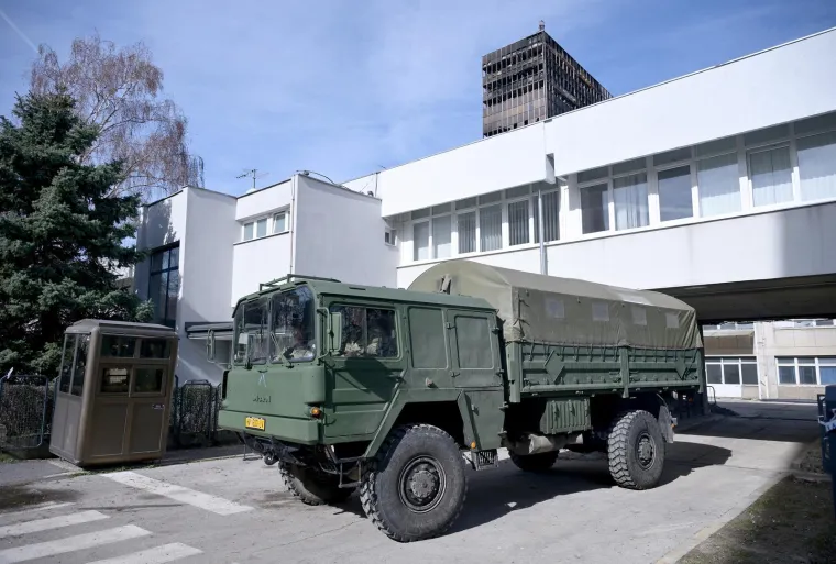 Vojska stigla u Vjesnik, otkriveno i &scaron;to se događa na 15. katu: 'Uskoro kreće prva faza'