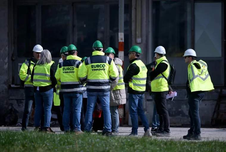 Vojska stigla u Vjesnik, otkriveno i &scaron;to se događa na 15. katu: 'Uskoro kreće prva faza'