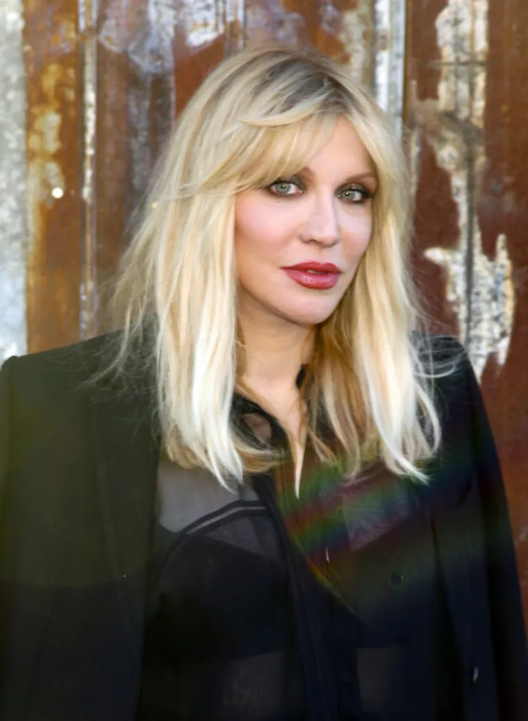 Smatrana je najomraženijom ženom devedesetih. Kako izgleda život Courtney Love danas?