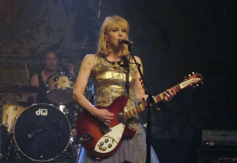 Smatrana je najomraženijom ženom devedesetih. Kako izgleda život Courtney Love danas?