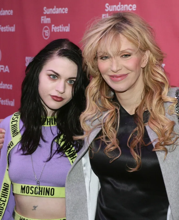 Smatrana je najomraženijom ženom devedesetih. Kako izgleda život Courtney Love danas?