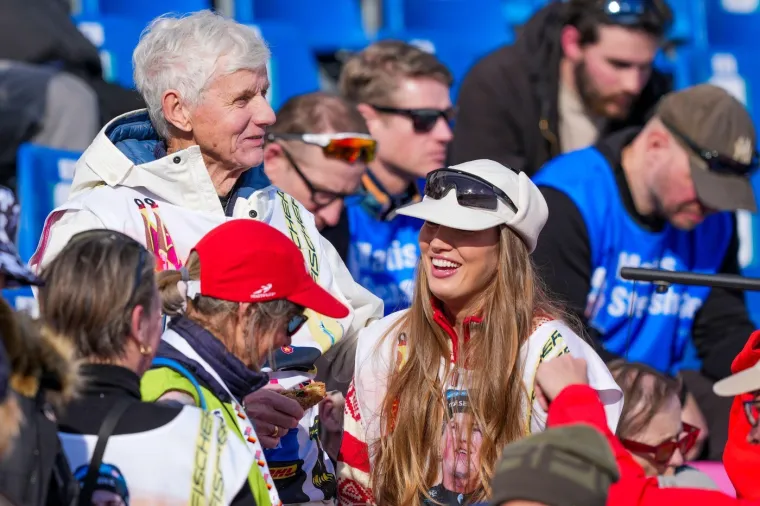 Mjesecima ju nije htio poljubiti, a onda joj priredio ovo: Junak Igara i prekrasna zaručnica postali hit