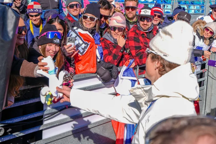 Mjesecima ju nije htio poljubiti, a onda joj priredio ovo: Junak Igara i prekrasna zaručnica postali hit