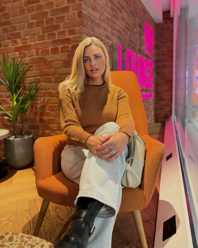 Majka lijepe 20-godi&scaron;njakinje otkrila kako od nje odbija udvarače koje procijeni kao bezveznjake