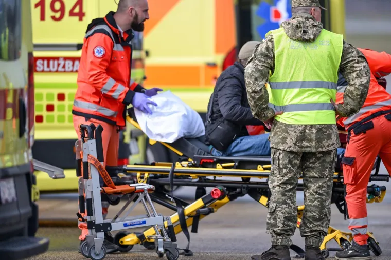 Potresni prizori na 'Tuđmanu': Ovo su heroji koje će operirati i liječiti hrvatski doktori