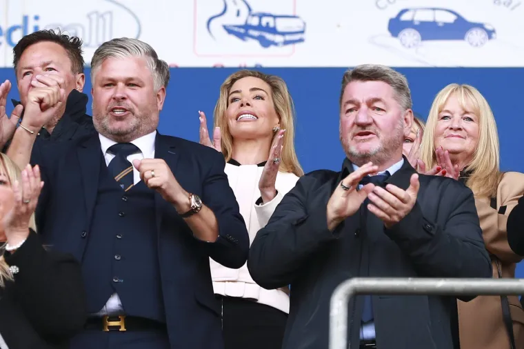 Zvali su je 'plavu&scaron;om bez mozga', a ona je od nogometnog kluba stvorila pravo čudo