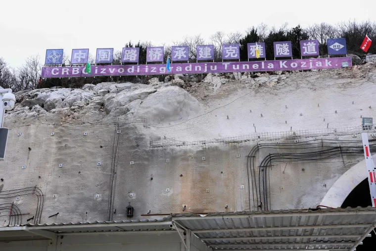 Pravi monstrum: Pogledajte kako izgleda tunel Kozjak! Ali, u oči upada jedan potez - Kineza