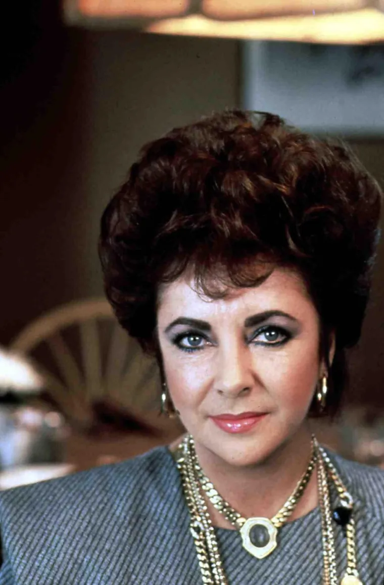 Imala je ljubičaste oči i osam brakova: Za&scaron;to legendarna Elizabeth Taylor i danas fascinira svijet