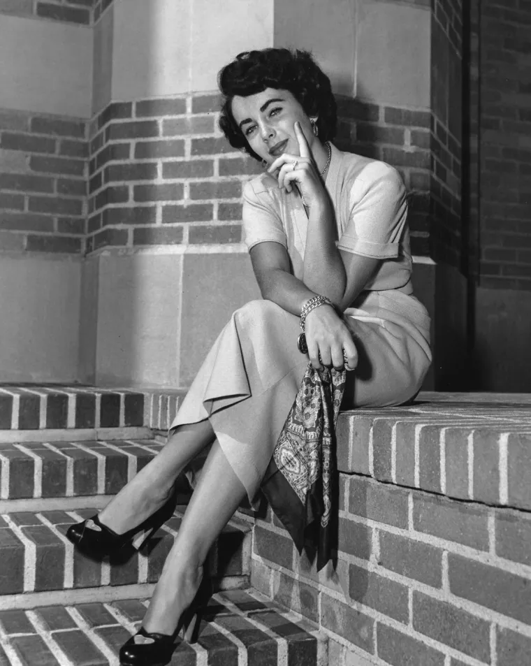 Imala je ljubičaste oči i osam brakova: Za&scaron;to legendarna Elizabeth Taylor i danas fascinira svijet