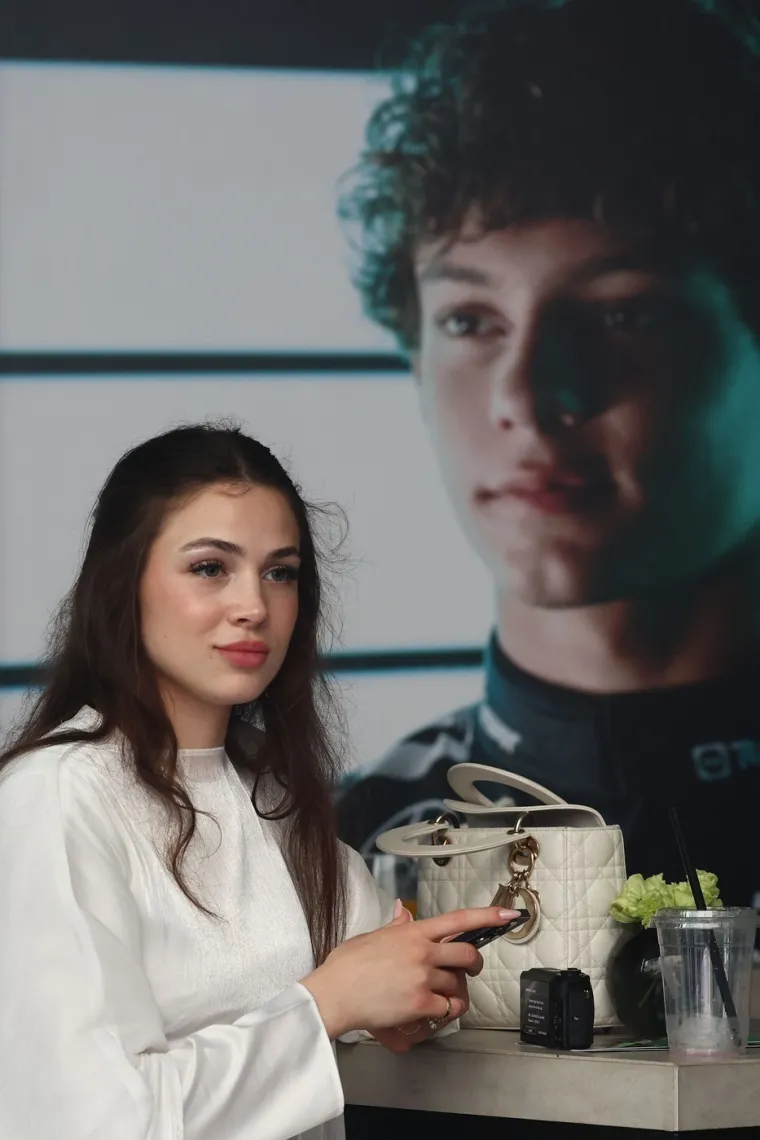 F1 zvijezde ostale same pred start sezone: Njihove ljep&scaron;e polovice vi&scaron;e nećemo gledati na stazi