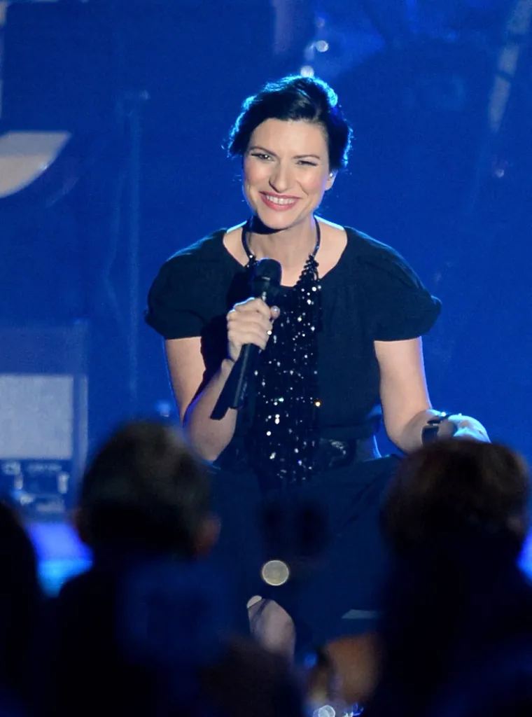 Svi znate njezine hitove, ali sjećate li se Laure Pausini s početka karijere? Ovako se mijenjala