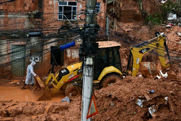 Katastrofalni prizori: Pogodile su ih razorne poplave, među mrtvima i dječak Bernardo (11)