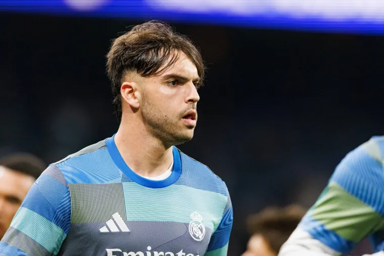 Ovo je trenutak kada je cijeli Bernabeu protrnuo! Zvijezda Reala ostala nepomično ležati na tlu...