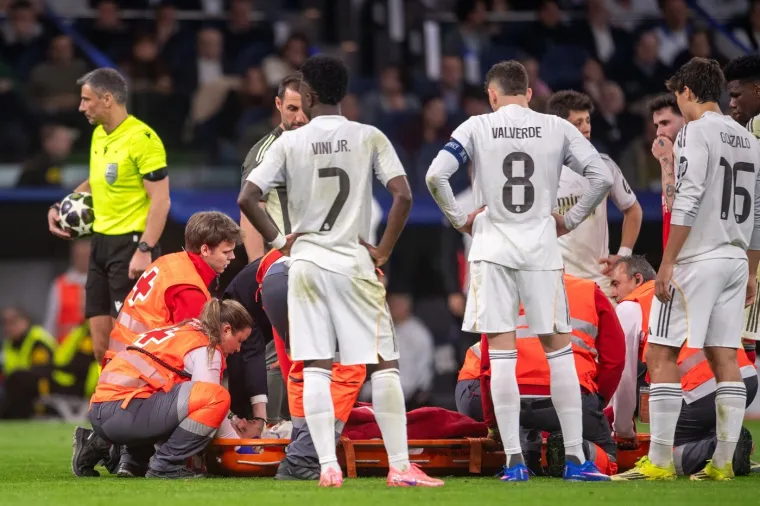 Ovo je trenutak kada je cijeli Bernabeu protrnuo! Zvijezda Reala ostala nepomično ležati na tlu...