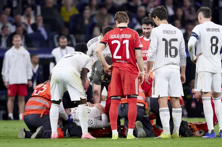 Ovo je trenutak kada je cijeli Bernabeu protrnuo! Zvijezda Reala ostala nepomično ležati na tlu...