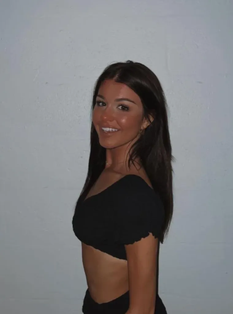 Od nove boje do drastičnog reza: Ove žene su samo promijenile frizure i postale neprepoznatljive