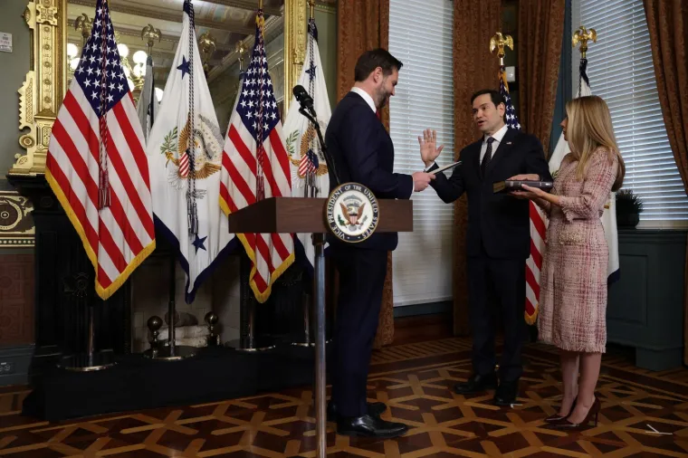 Tko je zgodna žena jednog od najmoćnijih ljudi na svijetu? Karijeru je započela kao navijačica