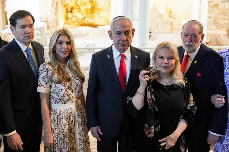 Tko je zgodna žena jednog od najmoćnijih ljudi na svijetu? Karijeru je započela kao navijačica