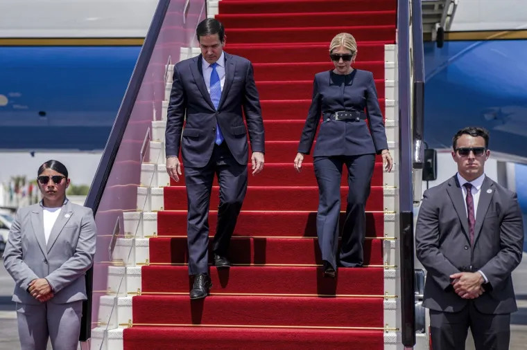 Tko je zgodna žena jednog od najmoćnijih ljudi na svijetu? Karijeru je započela kao navijačica