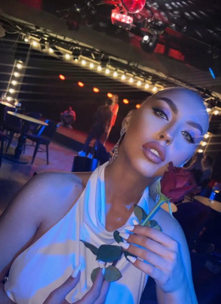 Ova djevojka večeras kuha u 'Večeri za pet': Voli izazovnu odjeću i mu&scaron;karcima oduzima dah