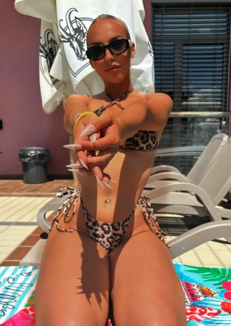 Ova djevojka večeras kuha u 'Večeri za pet': Voli izazovnu odjeću i mu&scaron;karcima oduzima dah