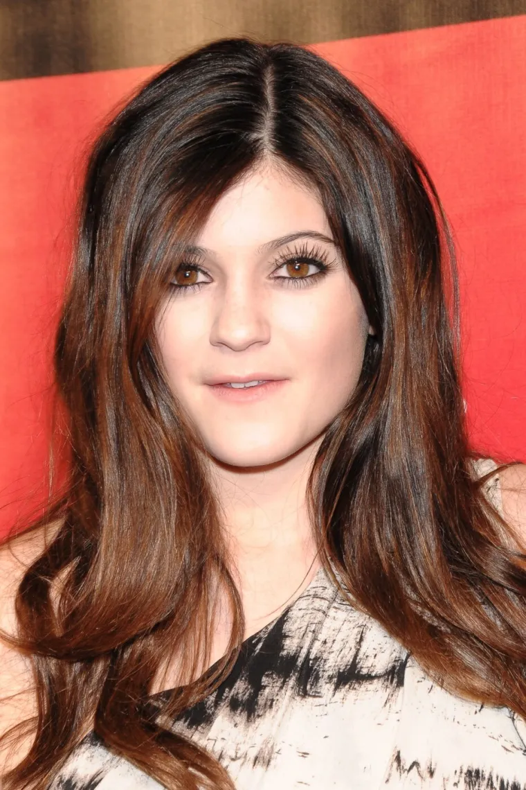 Da, to je Kylie Jenner ! Prepoznajete li ju? Ovako je izgledala prije odlaska pod nož