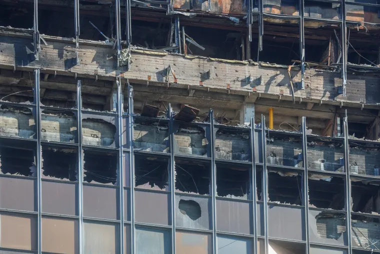 Bageri krenuli s ru&scaron;enjem oko Vjesnika: Na 15. katu postavili posebne podupirače